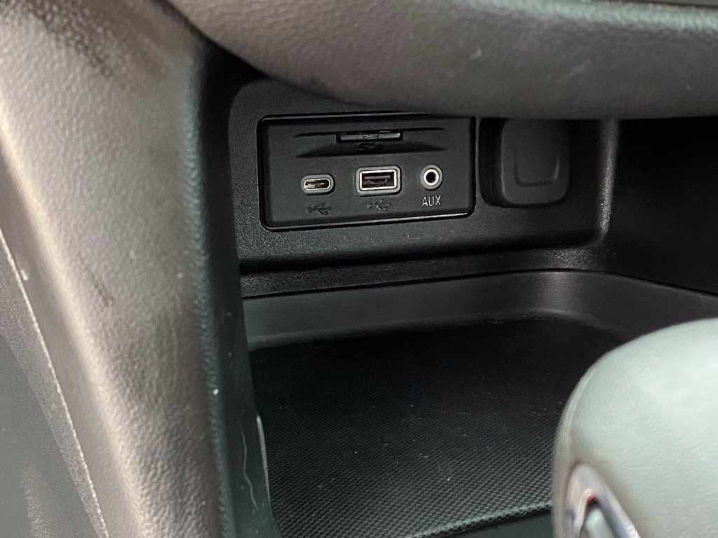 Used 2022 Chevrolet Equinox RS w/ RS Leather Package AWD/4WD image 22