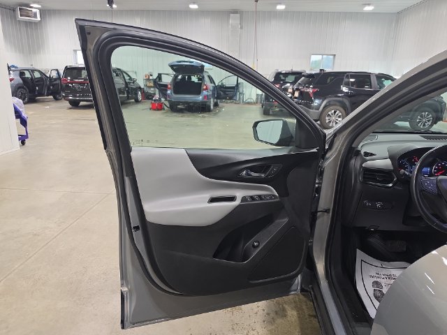 Used 2019 Chevrolet Equinox LT FWD image 23