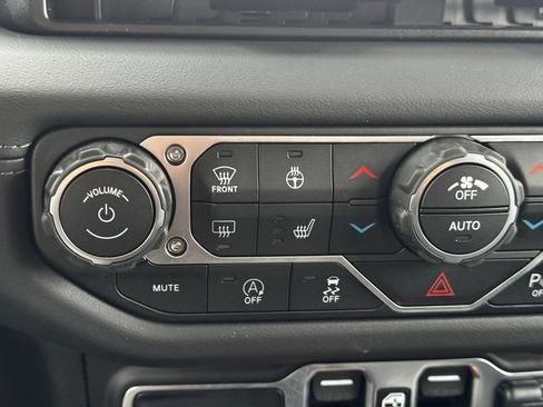 New 2026 Jeep Wrangler Unlimited Sahara AWD/4WD image 36