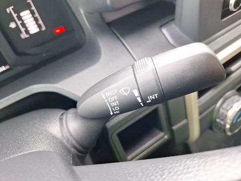 Used 2024 Toyota Tacoma SR RWD image 22