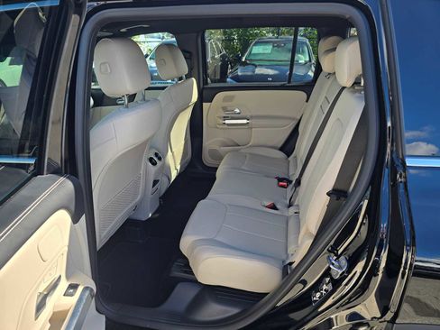 New 2026 Mercedes-Benz GLB 250 image 18