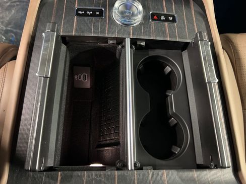 New 2026 Lincoln Navigator Black Label AWD/4WD image 17