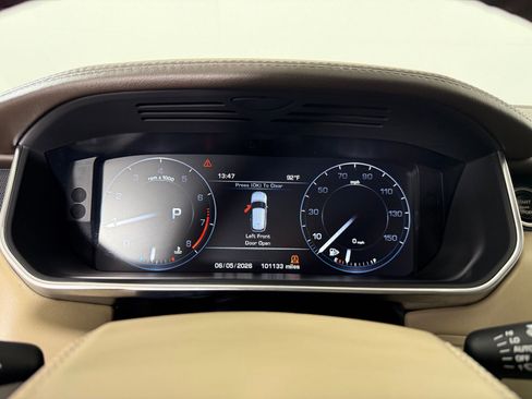 Used 2014 Land Rover Range Rover HSE AWD/4WD image 19