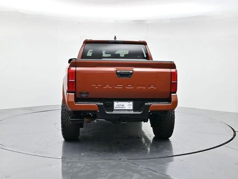 Used 2025 Toyota Tacoma TRD Sport image 8