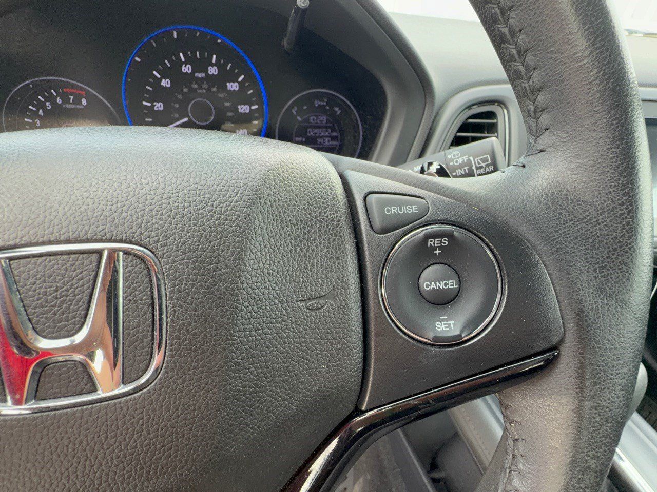 Used 2020 Honda HR-V Sport image 19