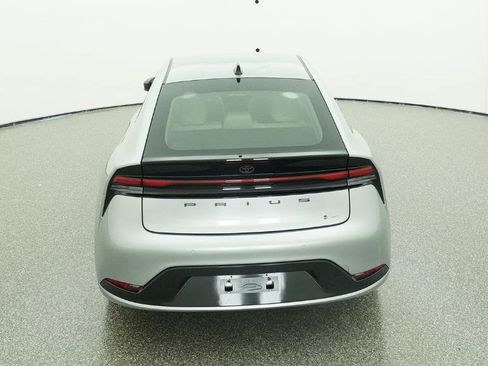 New 2026 Toyota Prius XLE image 7