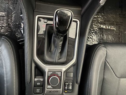 Used 2020 Subaru Forester Limited image 21