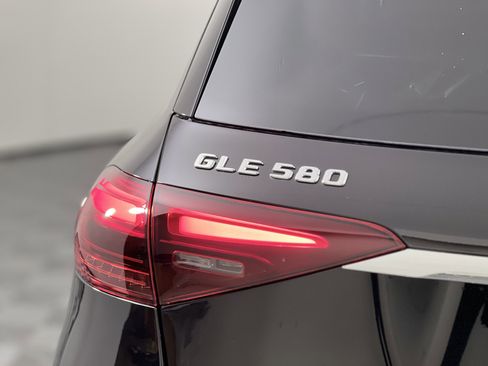 New 2025 Mercedes-Benz GLE 580 4MATIC image 12