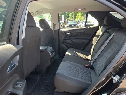 Used 2023 Chevrolet Equinox LT w/ LPO, Floor Liner Package FWD image 10
