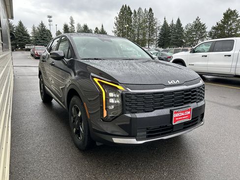 New 2026 Kia Sportage LX image 3