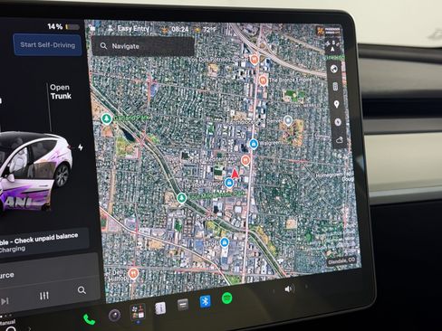Used 2021 Tesla Model Y Long Range AWD/4WD image 19