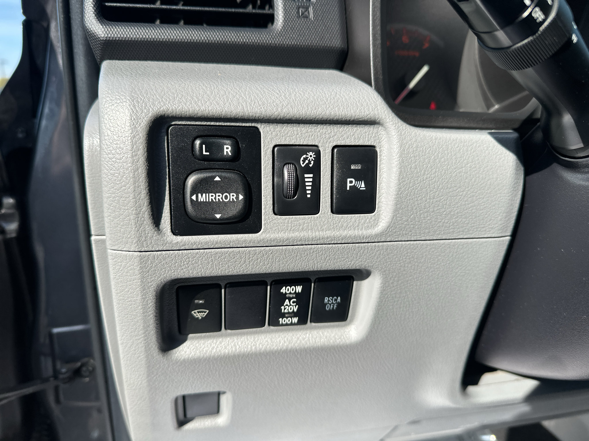 Used 2013 Toyota 4Runner SR5 w/ Convenience Pkg AWD/4WD image 15