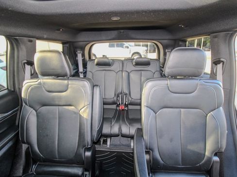 Used 2023 Jeep Grand Cherokee L Overland w/ Rear Seat Video Group I AWD/4WD image 9