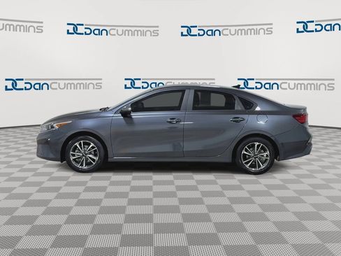 Used 2023 Kia Forte LXS w/ LXS Technology Package FWD image 5