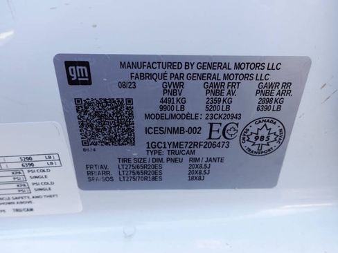 Used 2024 Chevrolet Silverado 2500 Custom w/ Custom Value Package AWD/4WD image 18