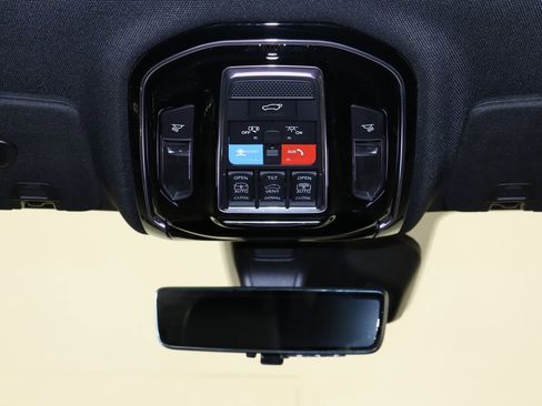 Used 2023 Jeep Grand Cherokee L Overland w/ Luxury Tech Group IV image 29