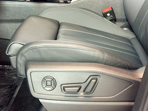 New 2025 Audi Q5 Premium Plus image 16