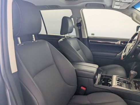 Used 2019 Lexus GX 460 Premium AWD/4WD image 35