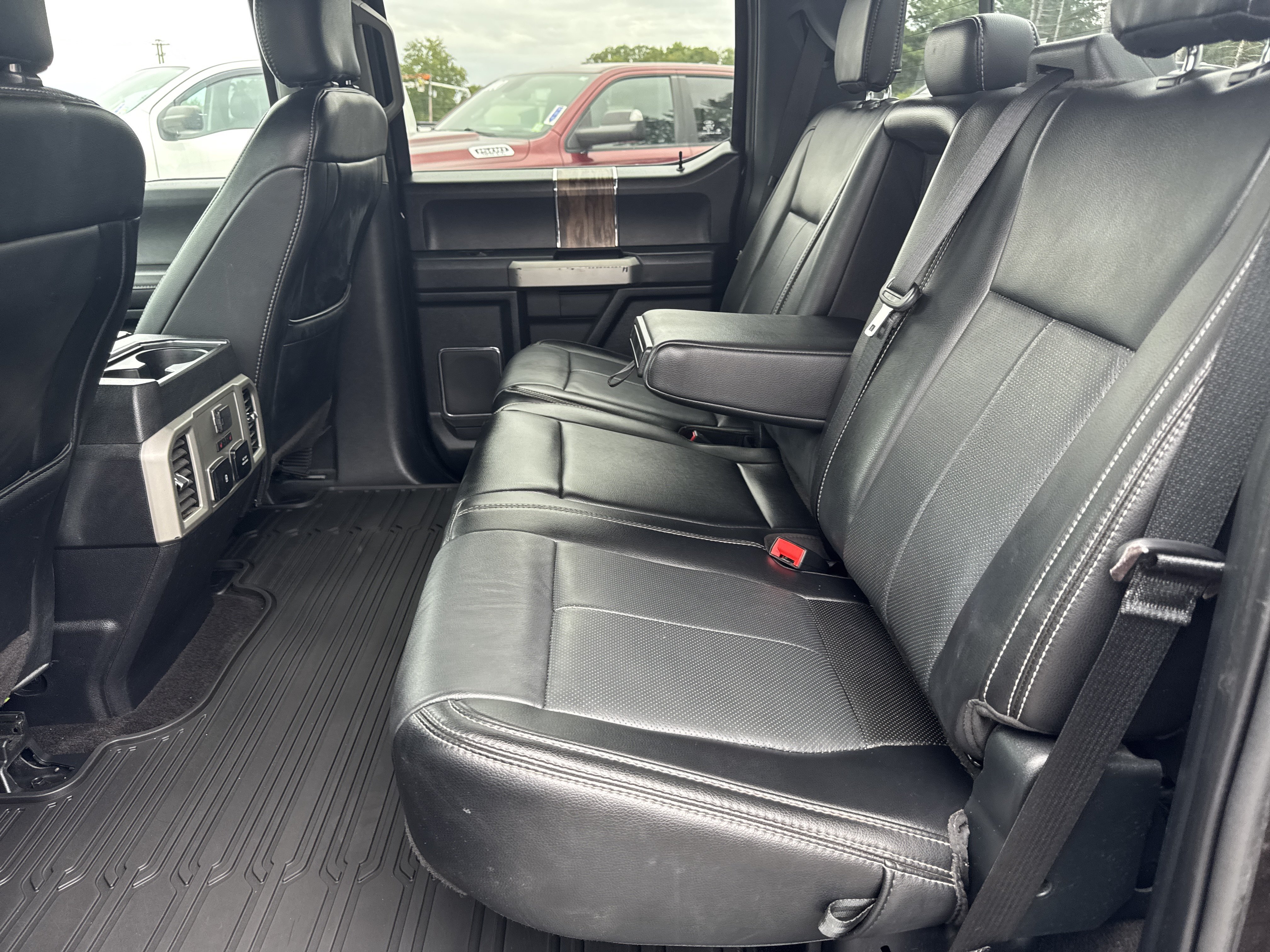 Used 2020 Ford F150 Lariat w/ Equipment Group 502A Luxury AWD/4WD image 19