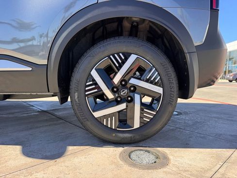 New 2026 Nissan Kicks SV w/ SV Premium Package image 8