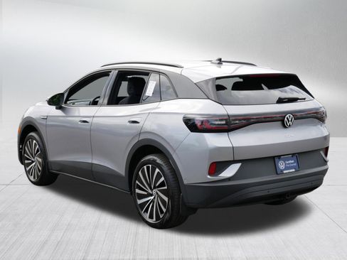 Certified 2025 Volkswagen ID.4 Pro AWD/4WD image 5