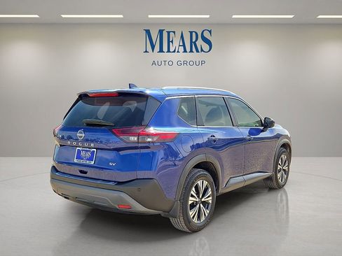 Used 2022 Nissan Rogue SV w/ SV Premium Package image 5
