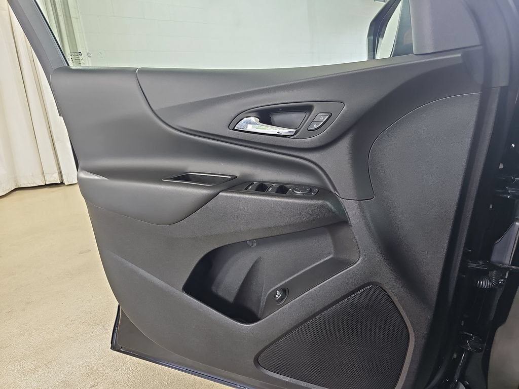 Certified 2024 Chevrolet Equinox LT w/ LPO, Floor Liner Package AWD/4WD image 33