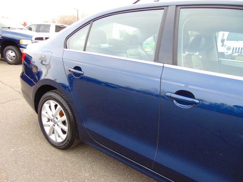 Used 2014 Volkswagen Jetta SE image 38