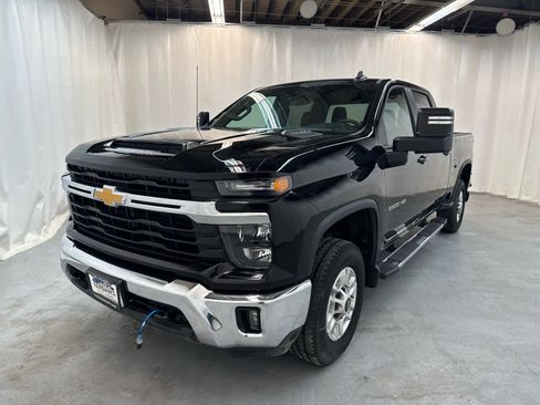 Used 2025 Chevrolet Silverado 2500 LT w/ Convenience Package image 1