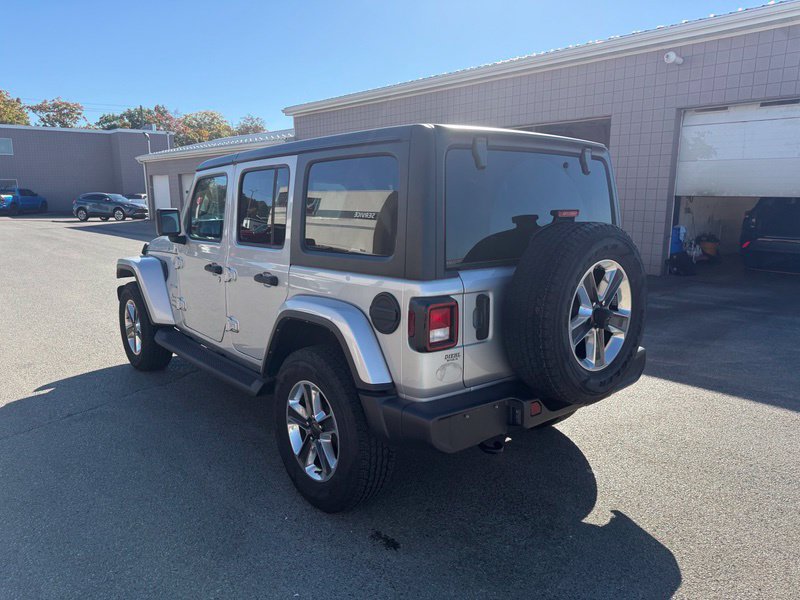 Used 2022 Jeep Wrangler Unlimited Sahara w/ Cold Weather Group AWD/4WD image 14