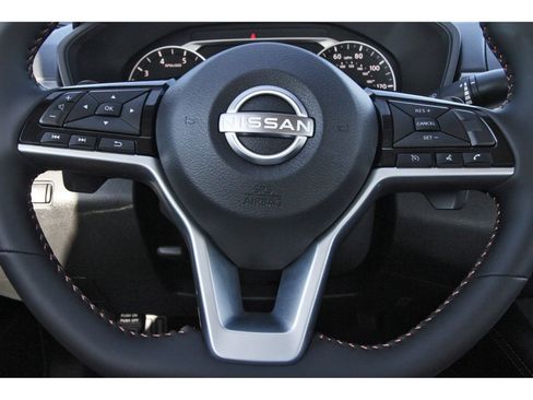 Certified 2025 Nissan Altima 2.5 SR FWD image 17