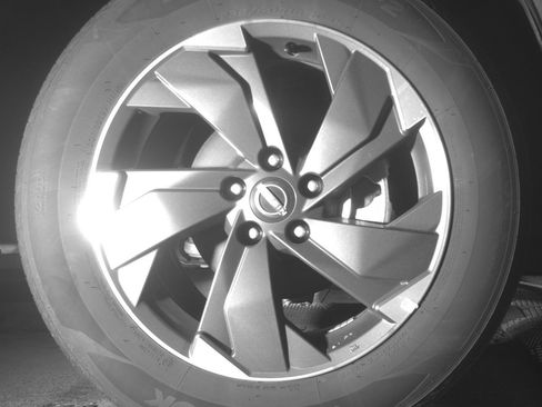 Used 2025 Nissan Rogue SV AWD/4WD image 13