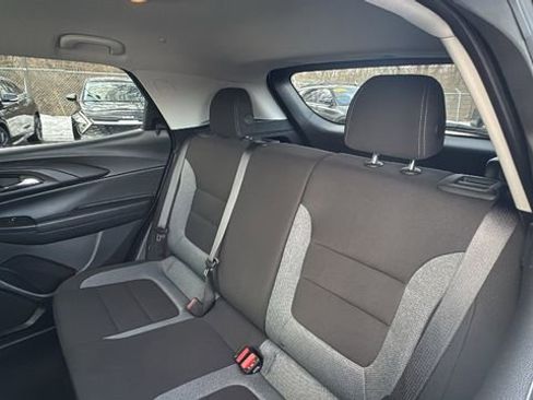 Used 2024 Chevrolet TrailBlazer LT image 30