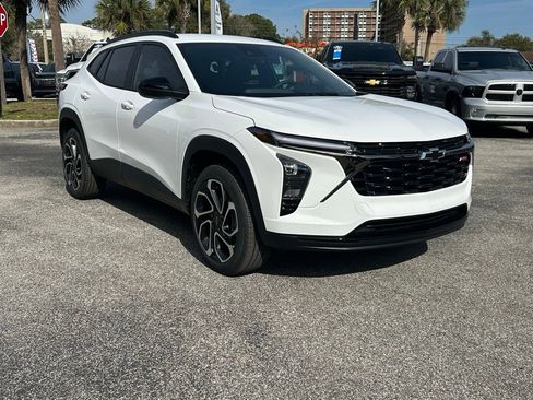 New 2026 Chevrolet Trax RS w/ Driver Confidence Package FWD image 9