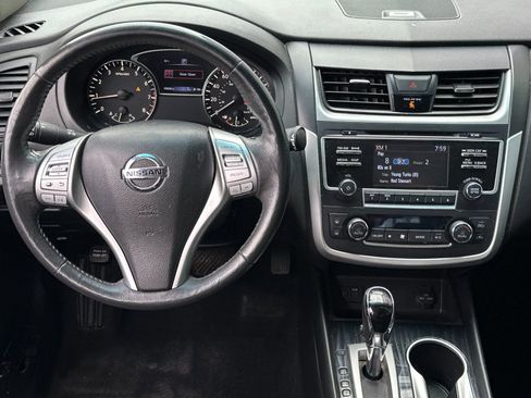 Used 2017 Nissan Altima 2.5 SL FWD image 13