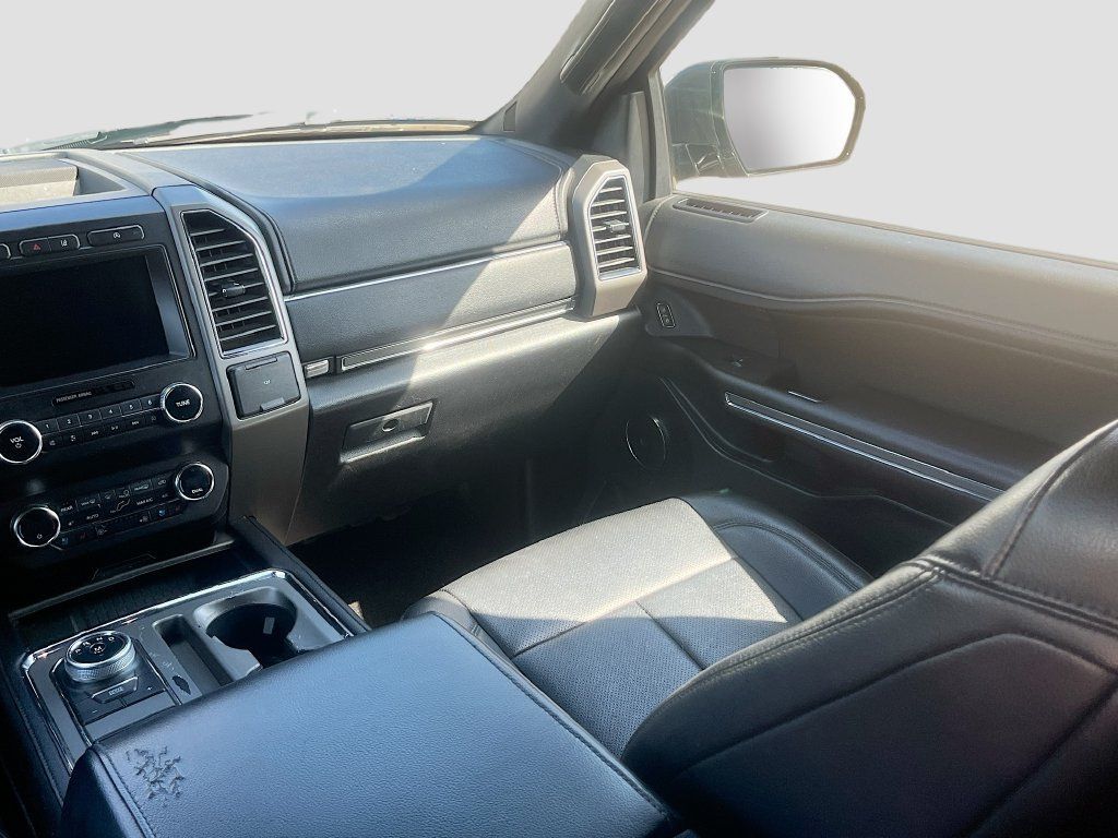 Used 2019 Ford Expedition Max XLT w/ Equipment Group 202A RWD image 24