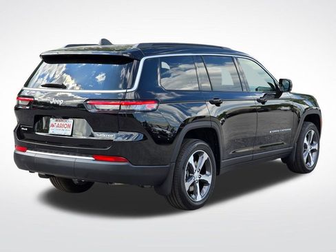 New 2026 Jeep Grand Cherokee L Limited w/ Trailer Tow Package AWD/4WD image 19