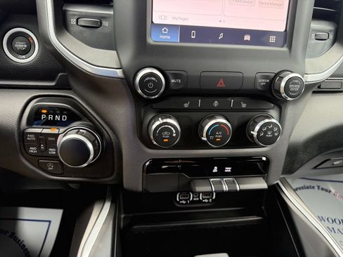 Used 2023 RAM 1500 Big Horn AWD/4WD image 23