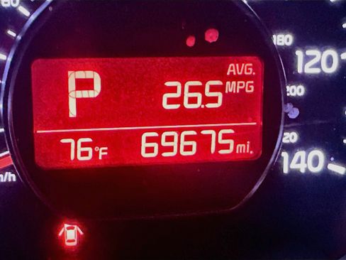 Used 2018 Kia Soul FWD image 18