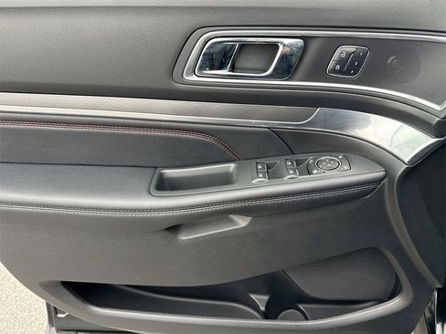 Used 2018 Ford Explorer Sport w/ Equipment Group 401A image 15