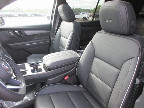 New 2026 Buick Enclave Sport Touring w/ Power Package FWD image 14