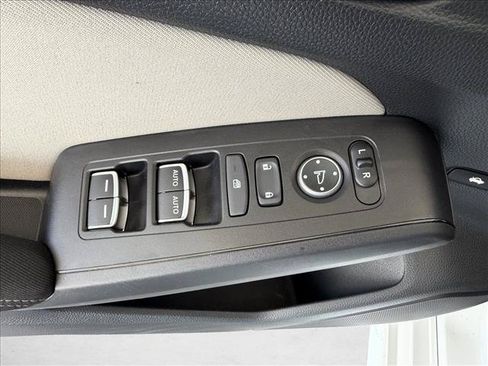 Used 2022 Honda Civic EX image 15