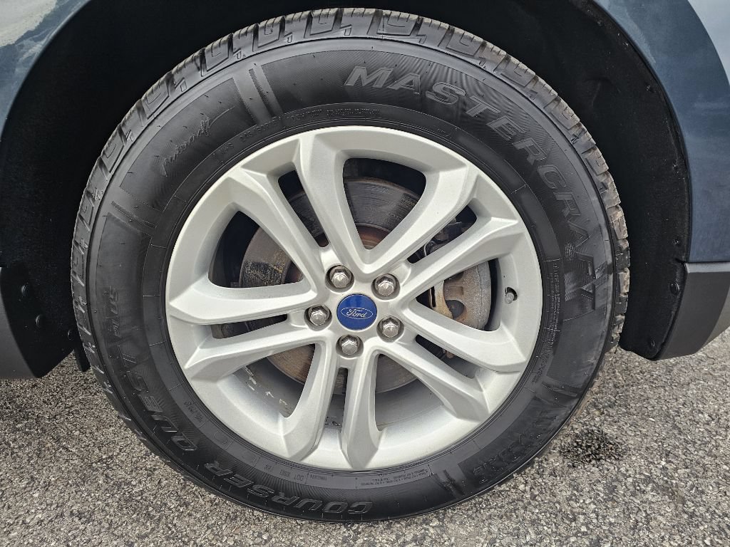 Used 2019 Ford Edge SEL w/ Equipment Group 201A AWD/4WD image 15