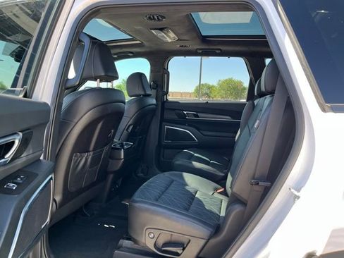 Used 2025 Kia Telluride SX Prestige X-Line AWD/4WD image 13