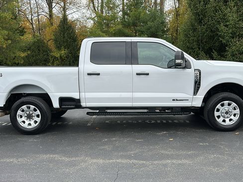 Used 2024 Ford F250 XLT image 30