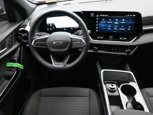 New 2026 Chevrolet Equinox LT w/ Midnight Edition FWD image 27