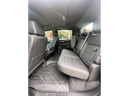 Used 2025 Chevrolet Silverado 3500 LTZ w/ LTZ Plus Package image 17