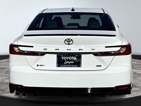 New 2026 Toyota Camry Hybrid image 4