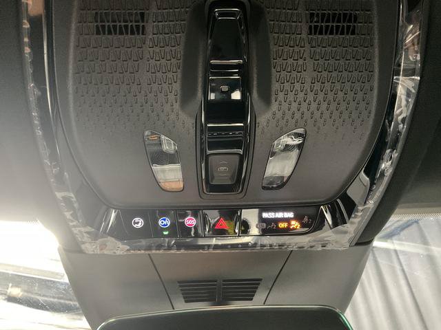 Used 2024 Cadillac Lyriq Tech w/ Driver Assist Package AWD/4WD image 25