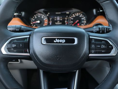 Used 2024 Jeep Compass Limited AWD/4WD image 17